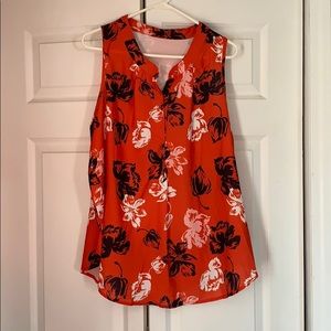 Women’s sleeveless shirt